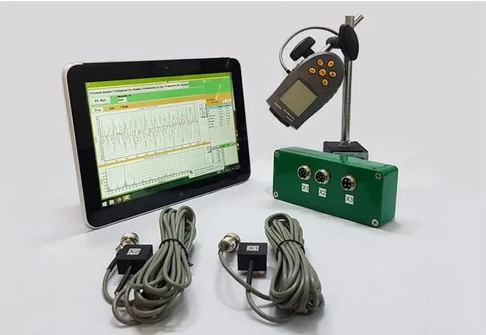 Analizzatore di vibrazioni ed equilibratrice per la diagnostica dei motori elettrici
