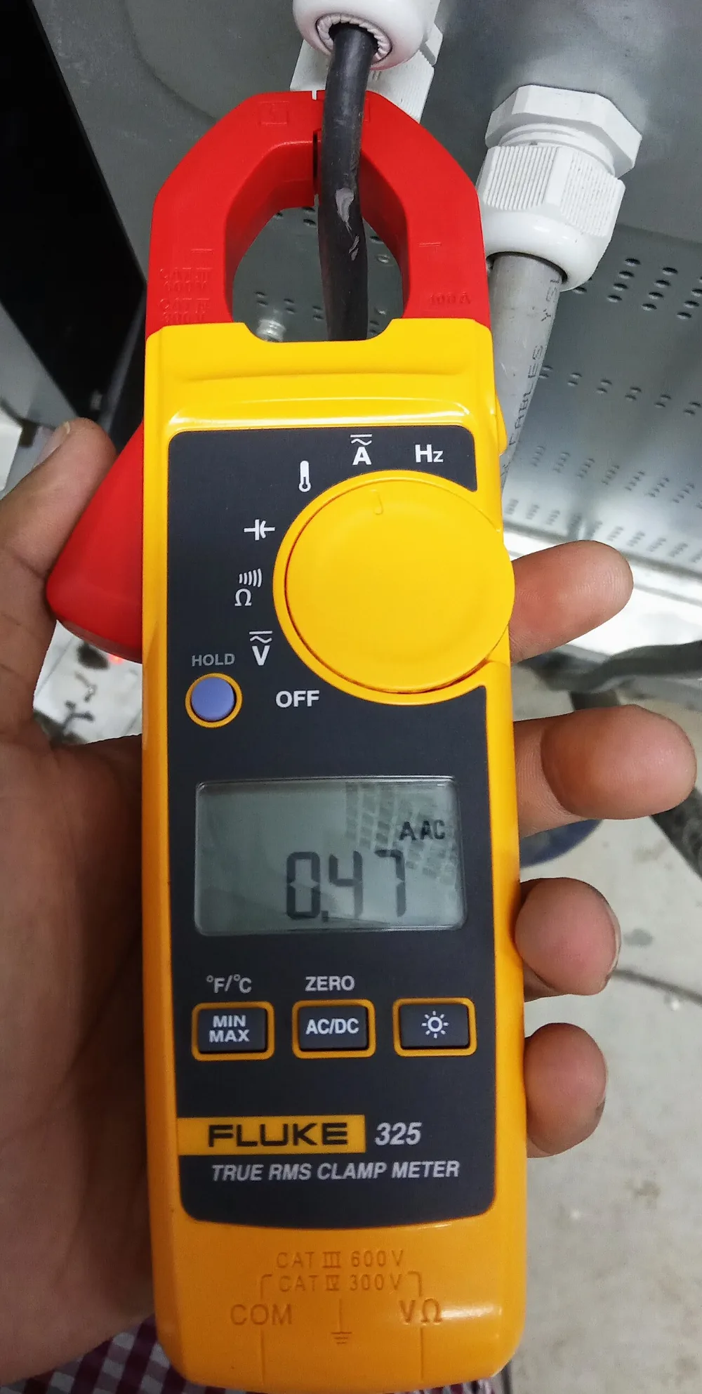 Pinza amperometrica per la diagnostica dei motori elettrici