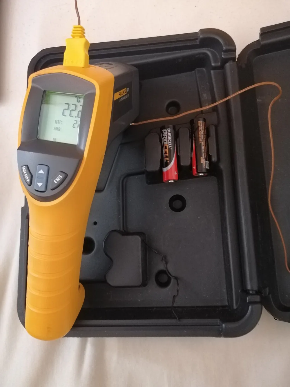 Termometro a infrarossi per la diagnostica dei motori elettrici